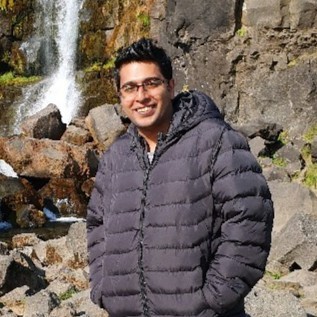 Hitesh First page consultants